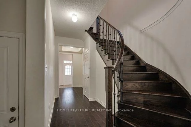 3, Reddington, Cedarwood, Markham