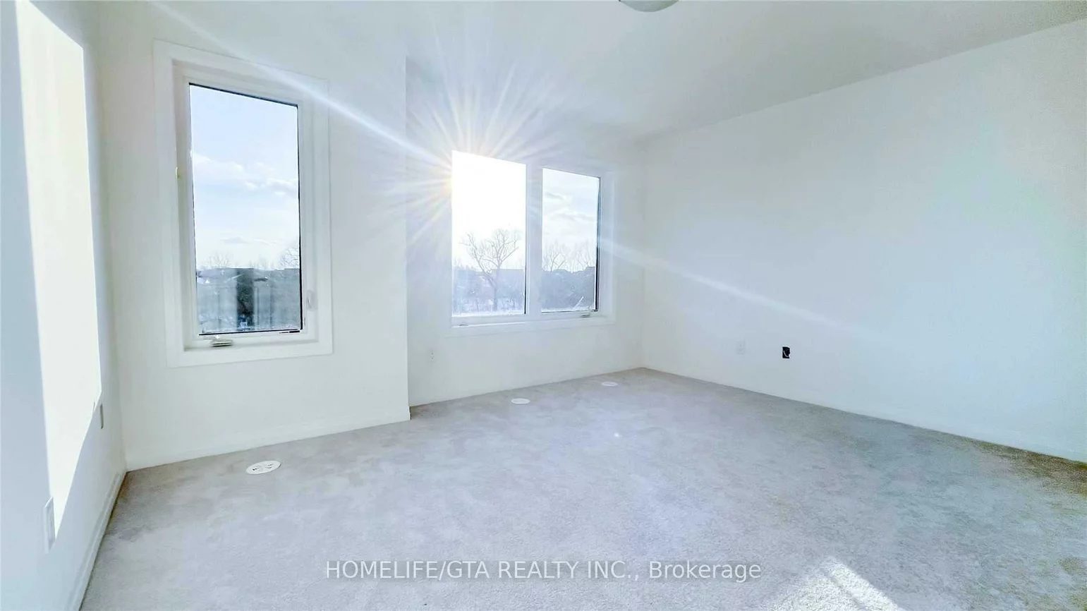 37, Saigen, Box Grove, Markham