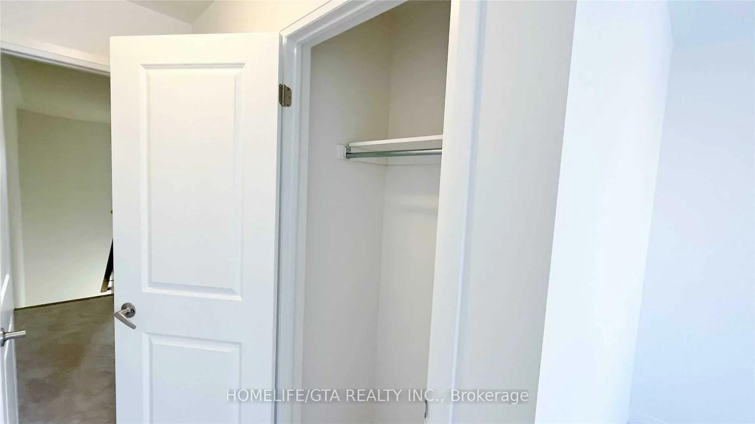 37, Saigen, Box Grove, Markham