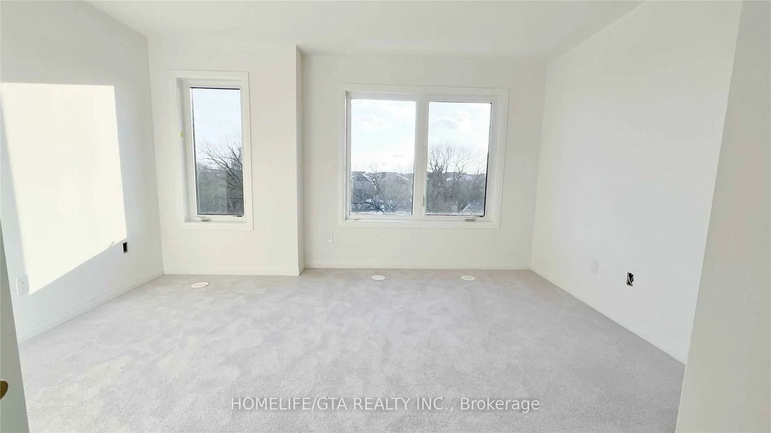 37, Saigen, Box Grove, Markham