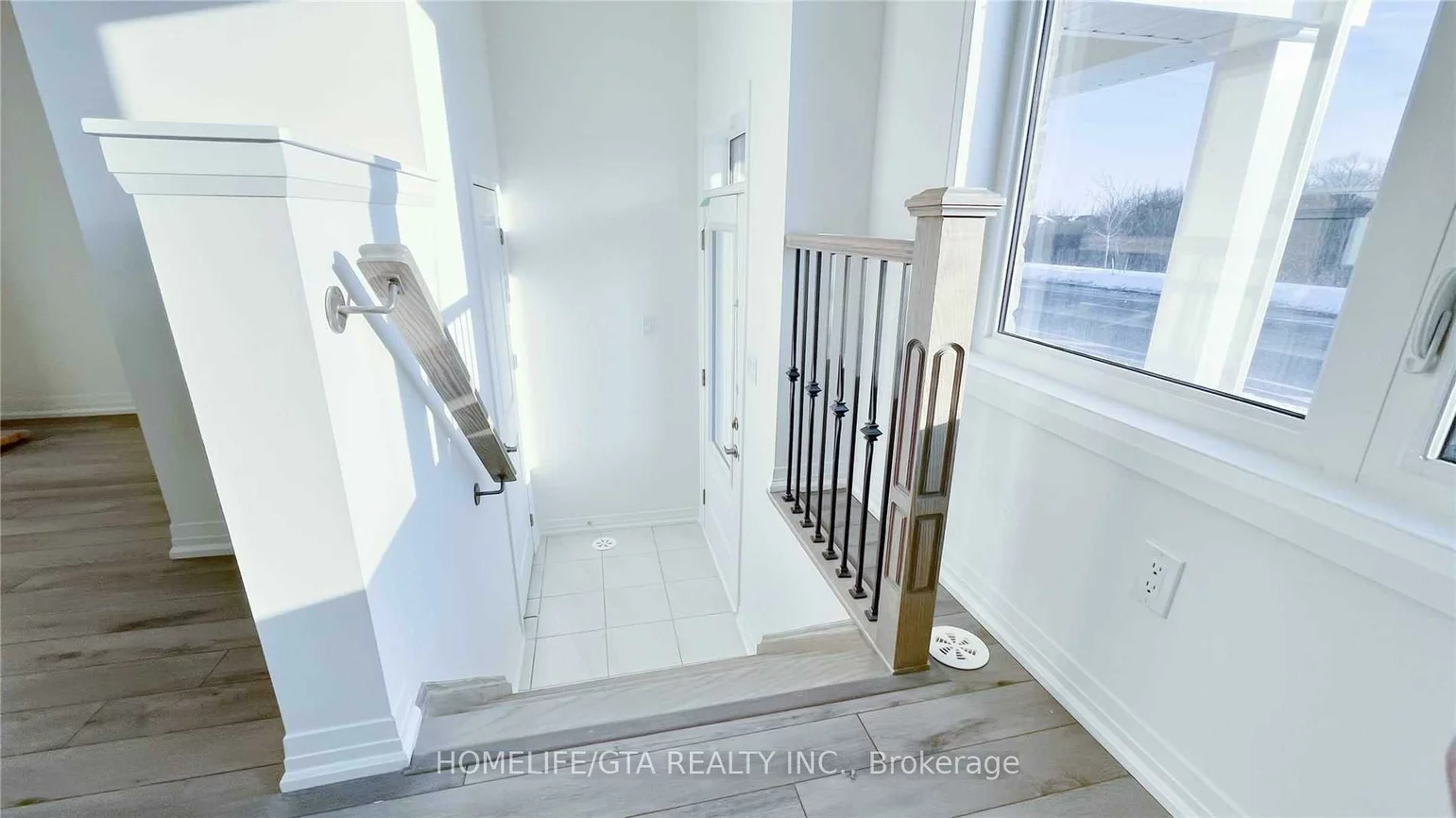 37, Saigen, Box Grove, Markham