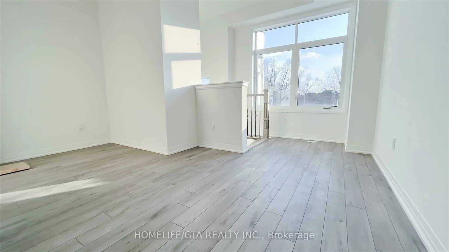 37, Saigen, Box Grove, Markham