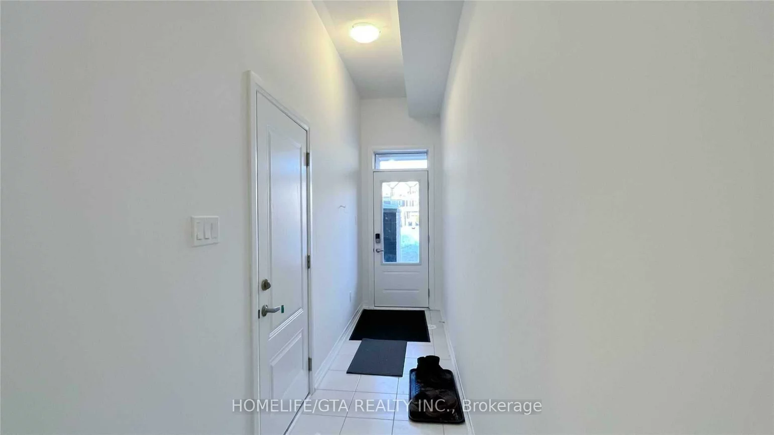 37, Saigen, Box Grove, Markham