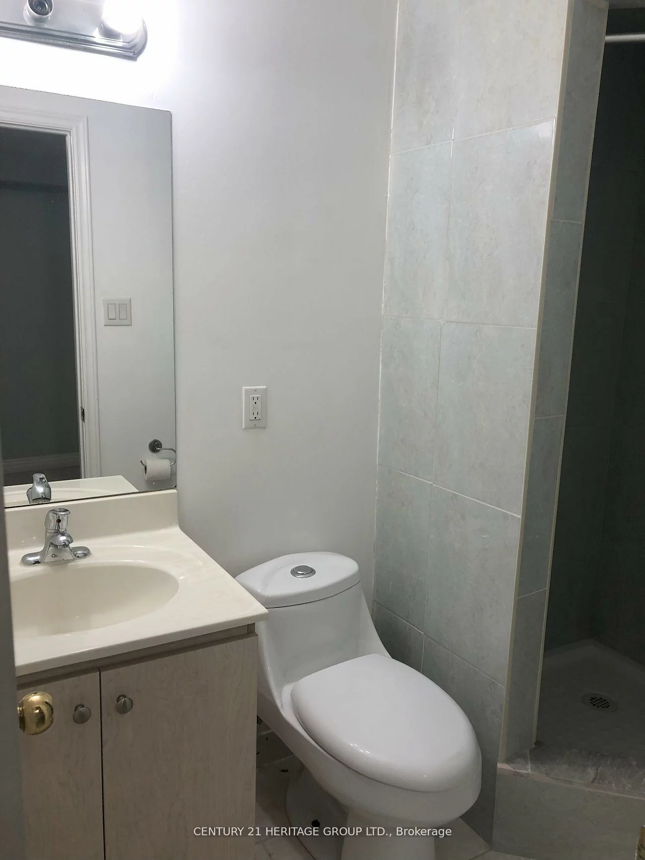 16, Cartmel, Milliken Mills East, Markham