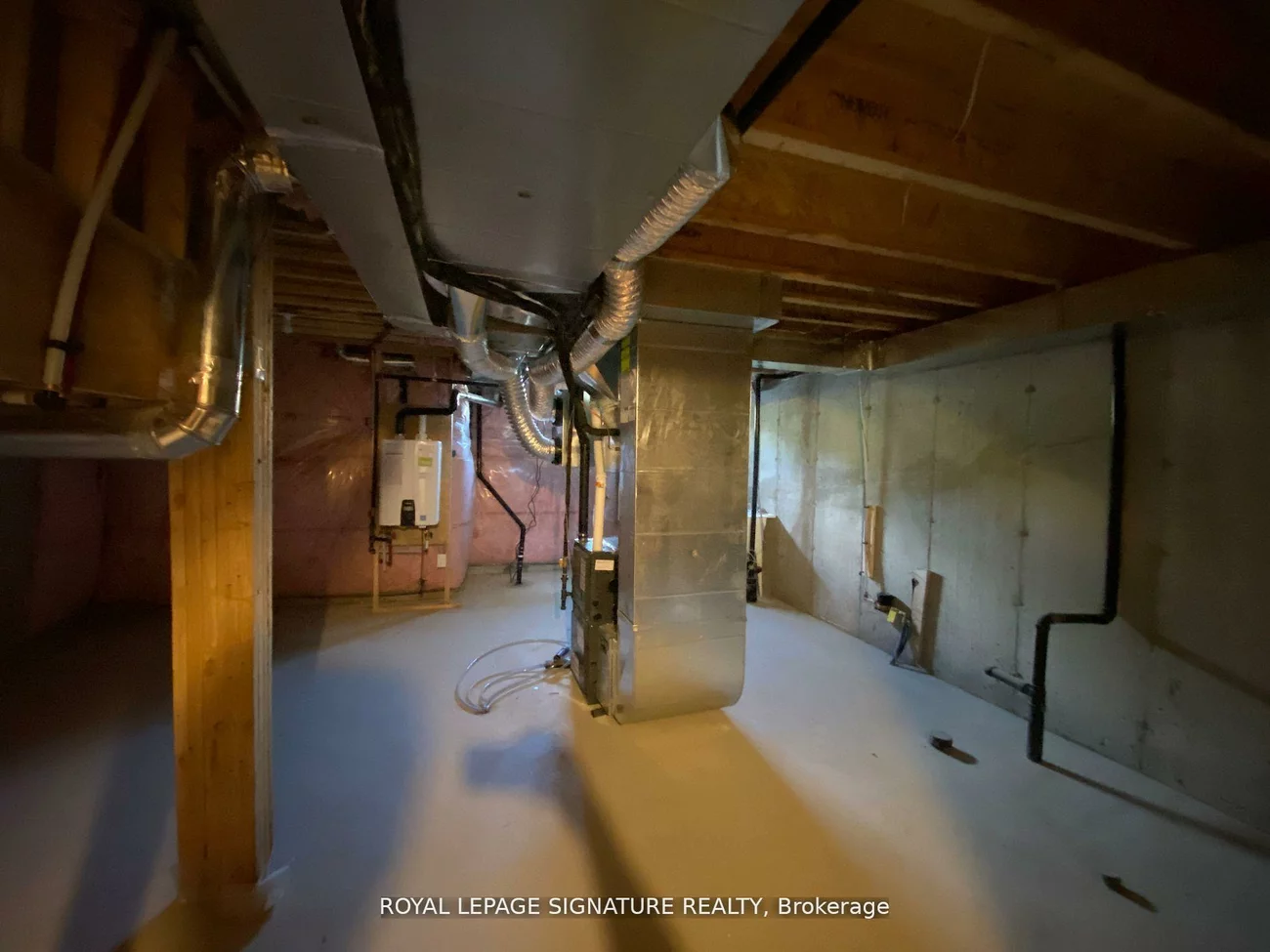 303, Kirkham, Cedarwood, Markham