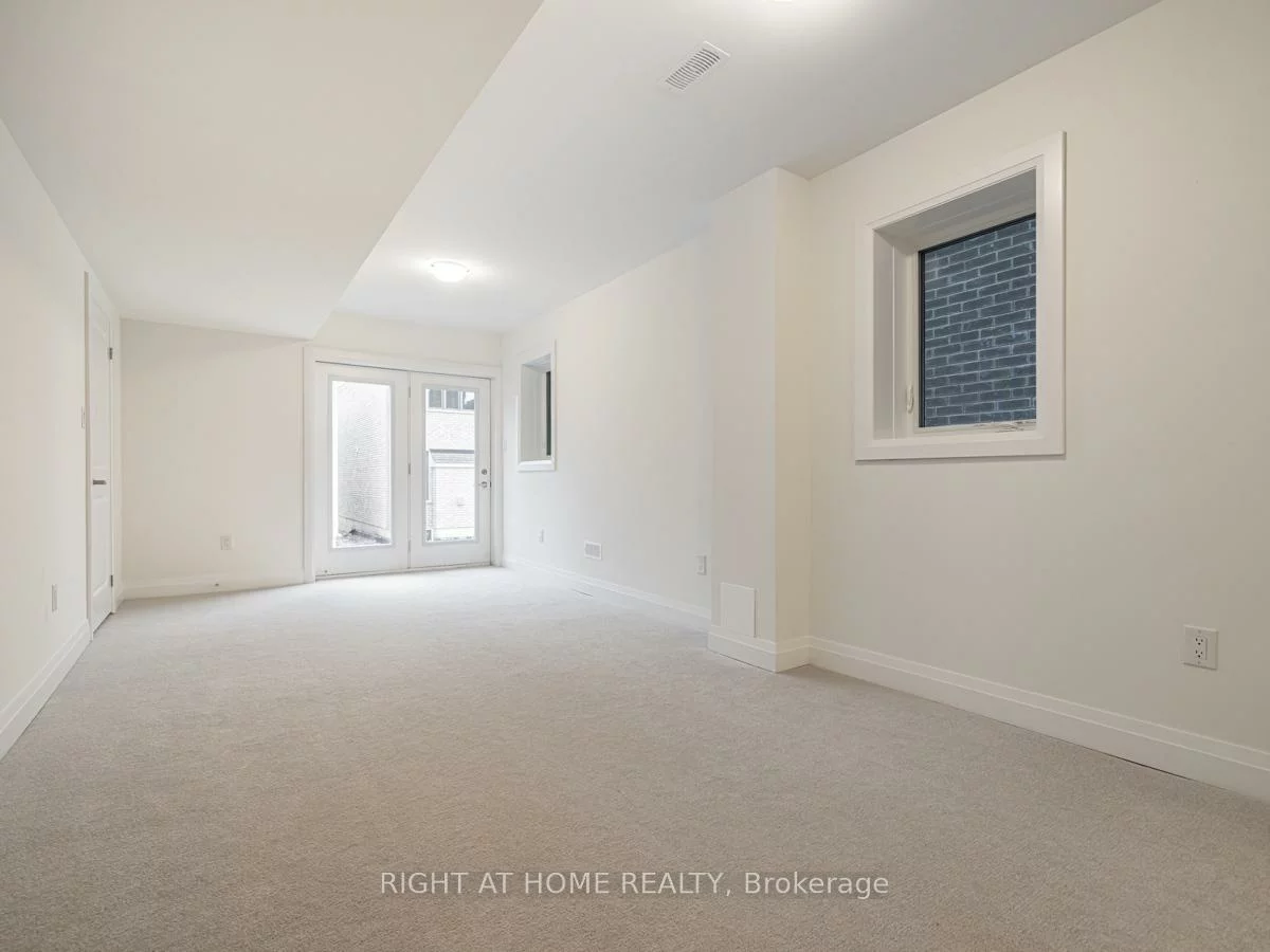 225, Beaverbrae, Victoria Square, Markham