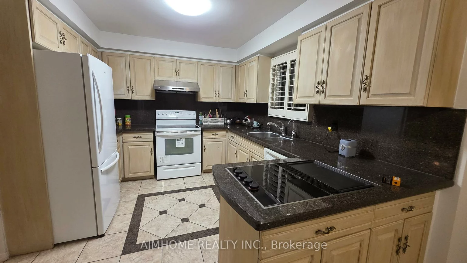 18, Brookshire, Thornlea, Markham