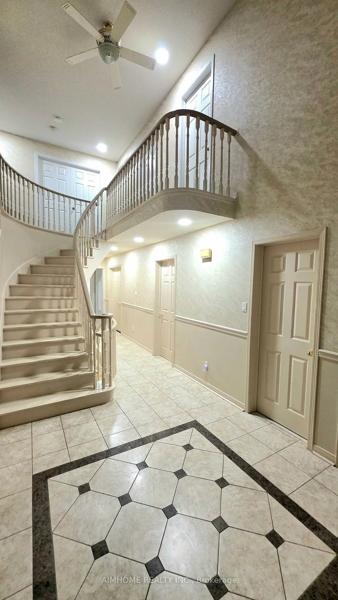 18, Brookshire, Thornlea, Markham