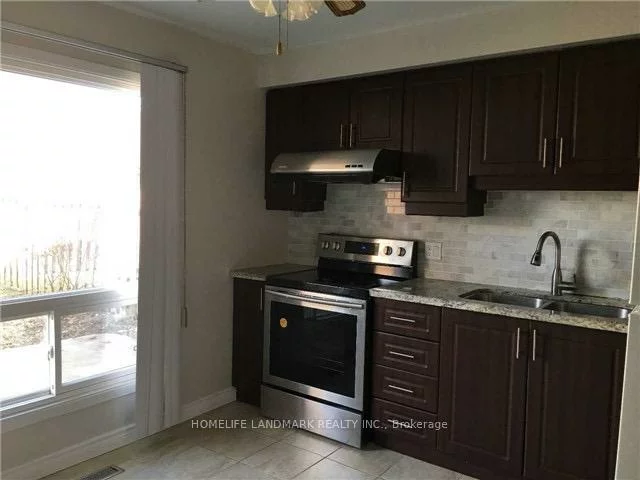 114, Mercer, Raymerville, Markham