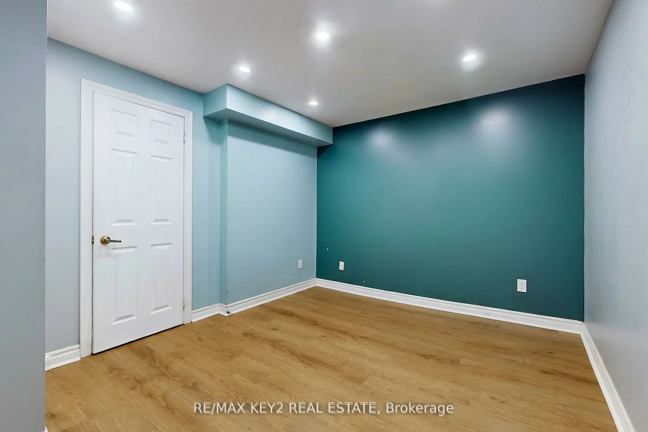 201, Hopecrest, Cachet, Markham