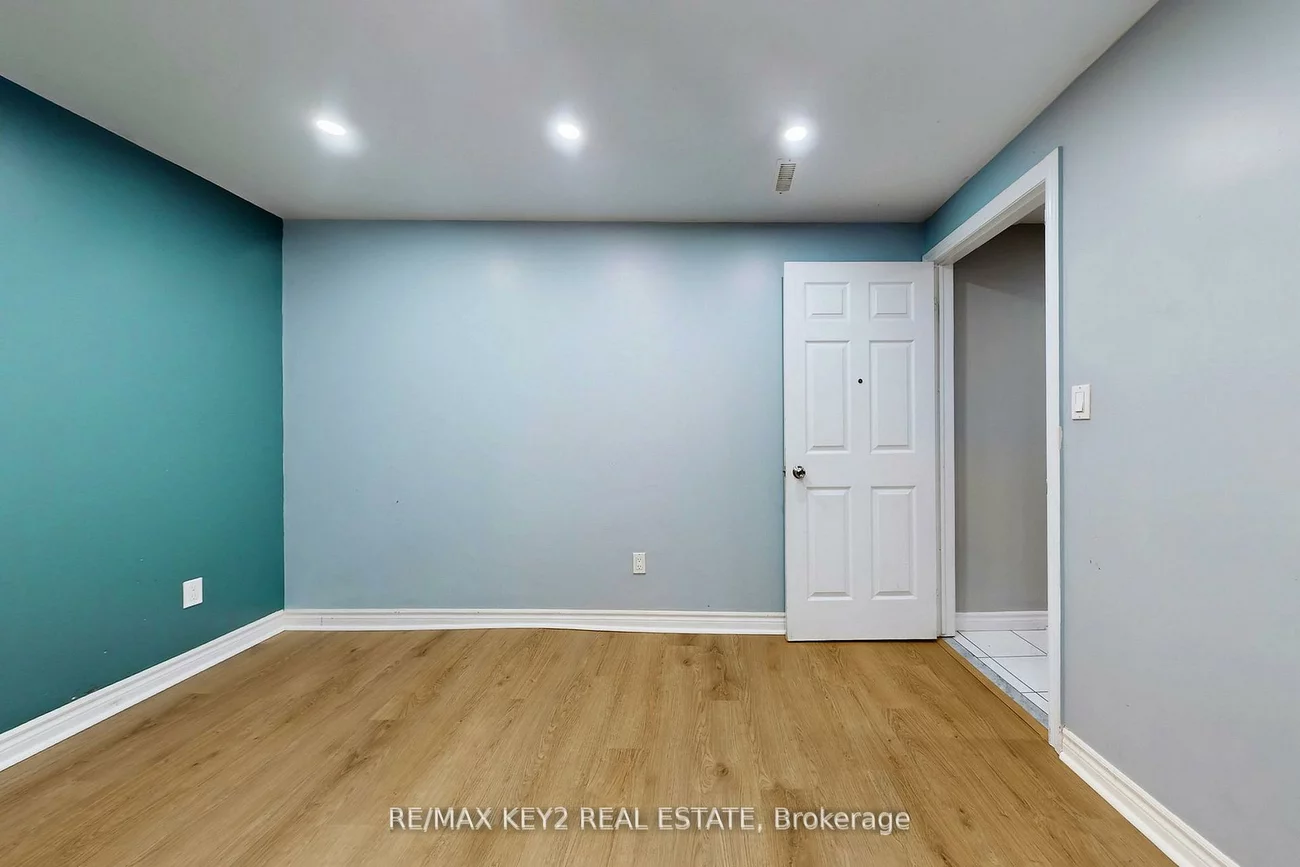 201, Hopecrest, Cachet, Markham