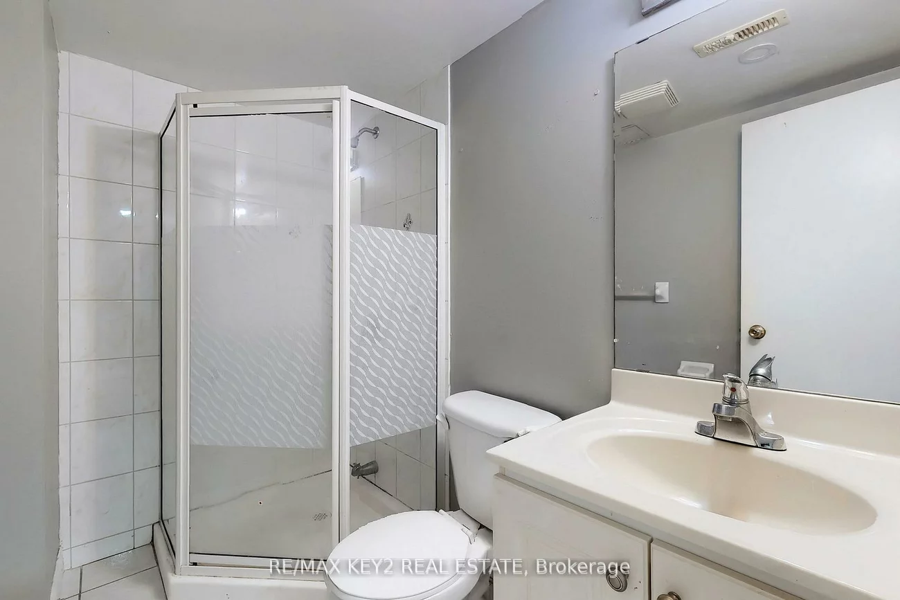 201, Hopecrest, Cachet, Markham