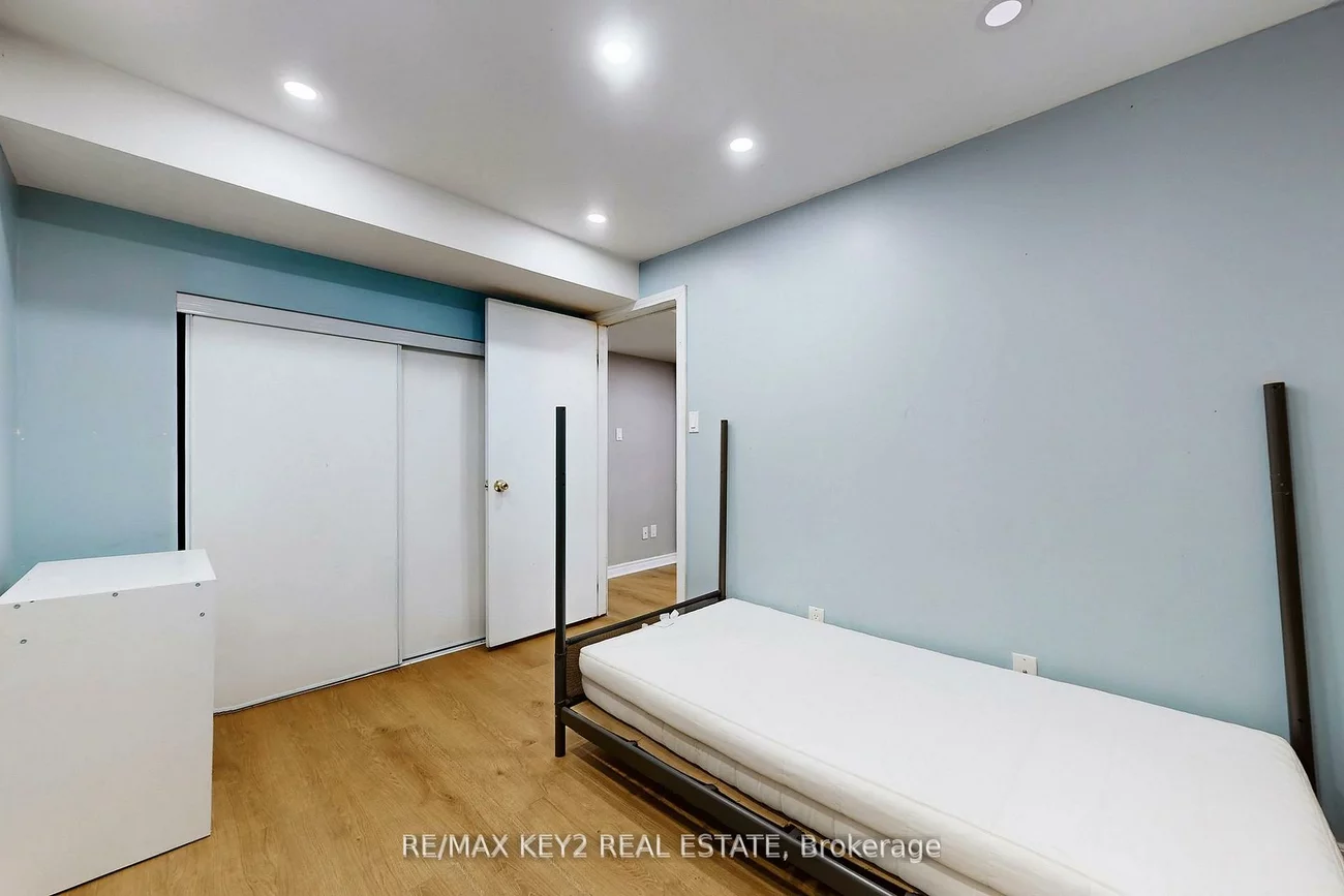 201, Hopecrest, Cachet, Markham