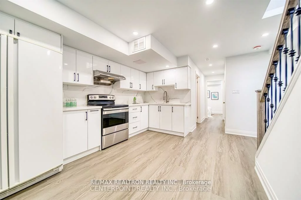 225, Webb, Cornell, Markham