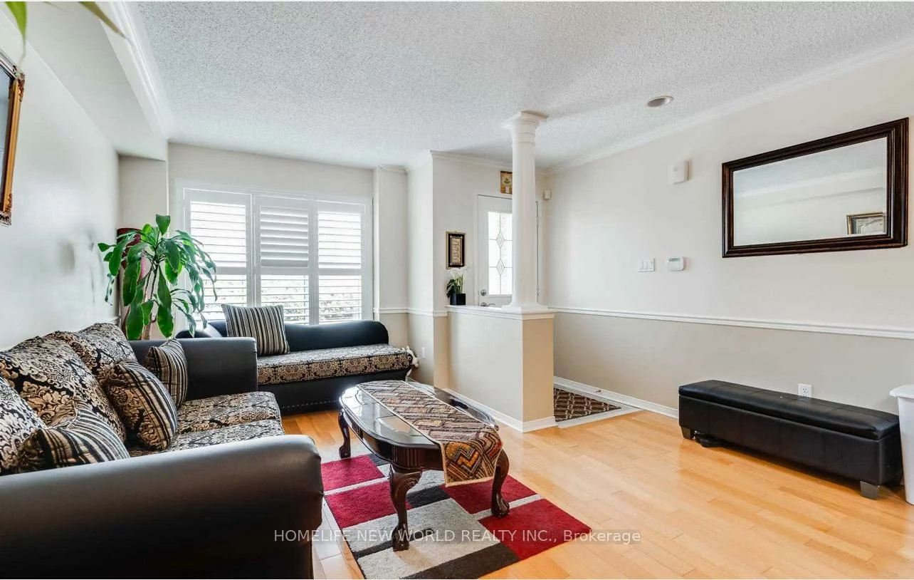 29, Courtfield, Berczy, Markham