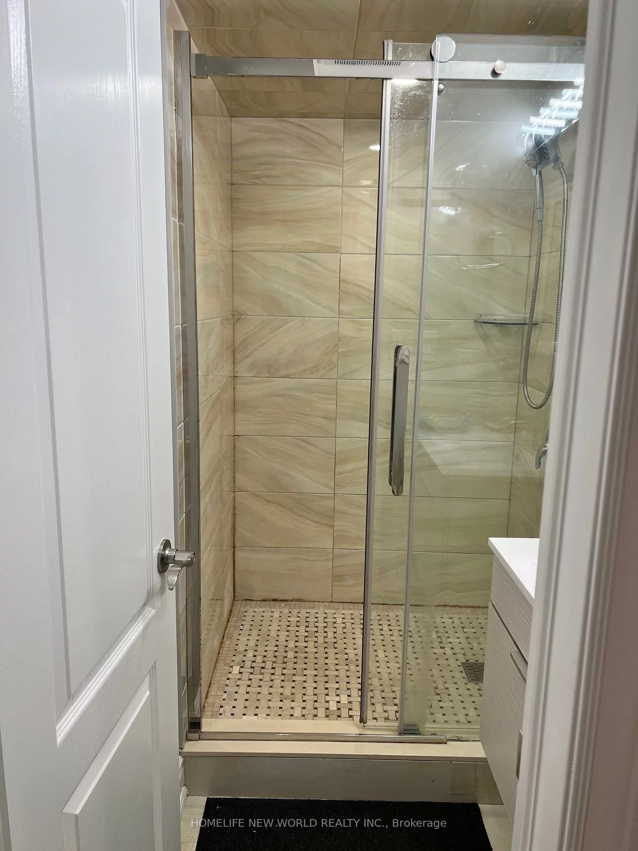 29, Courtfield, Berczy, Markham