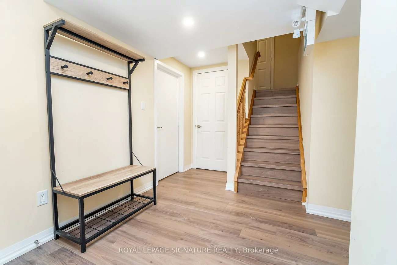 62, Summerlea, Middlefield, Markham