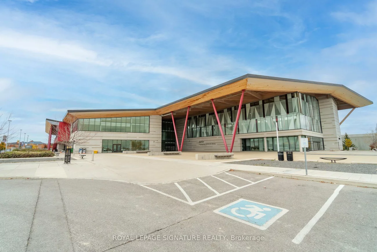 62, Summerlea, Middlefield, Markham