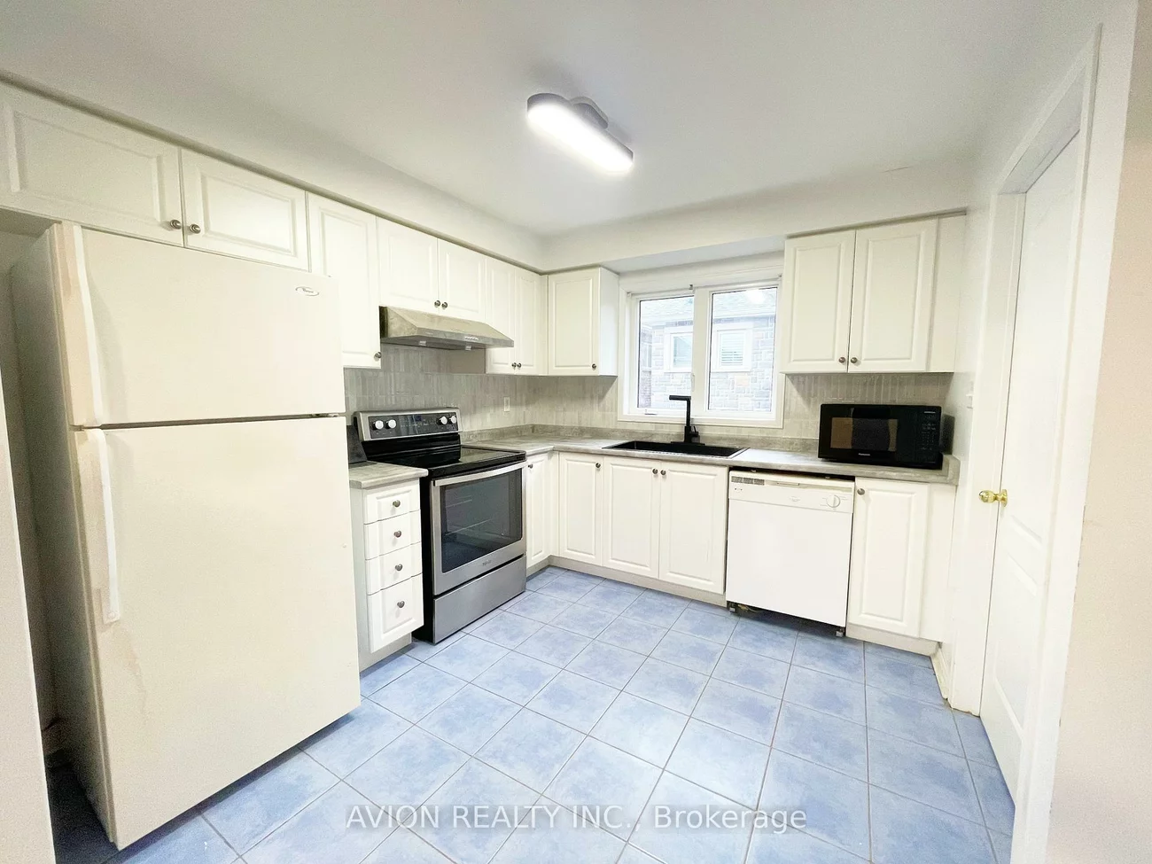 59, Oakmoor, Cornell, Markham