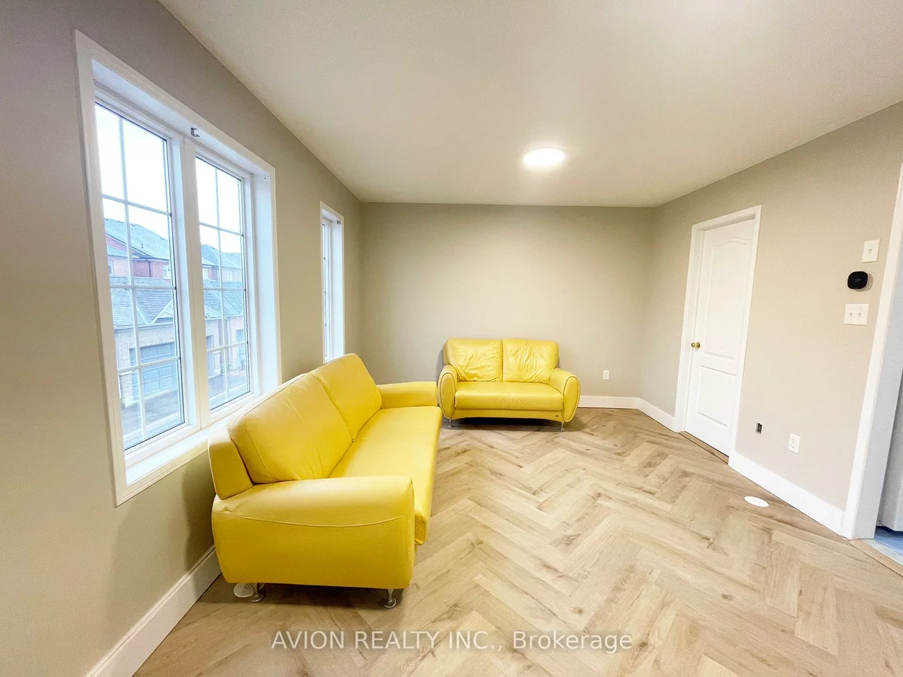 59, Oakmoor, Cornell, Markham