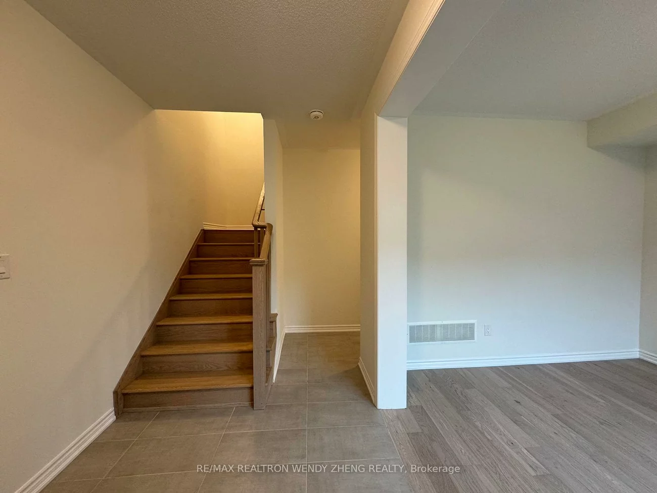 109, Thomas Frisby Jr, Victoria Square, Markham