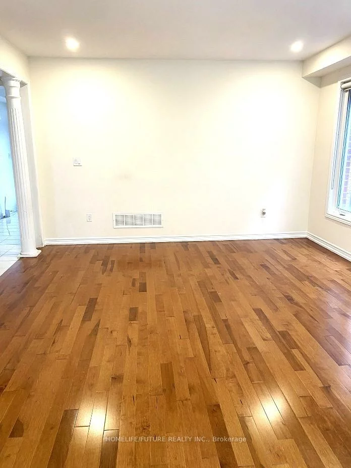 40, Pagnello, Box Grove, Markham