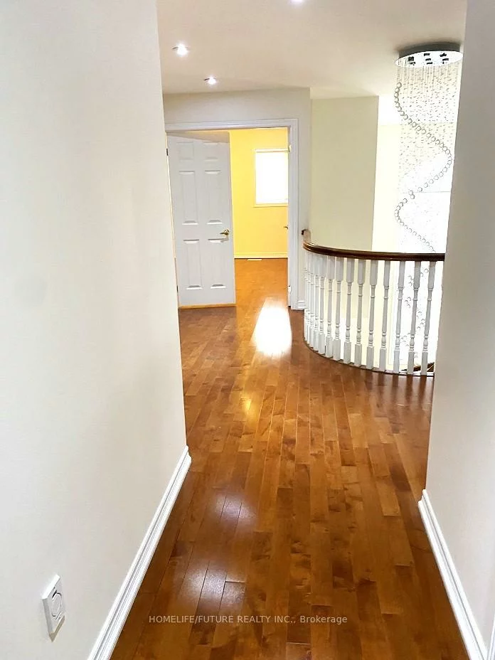 40, Pagnello, Box Grove, Markham