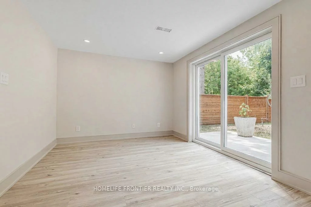 43, Thorny Brae, Royal Orchard, Markham