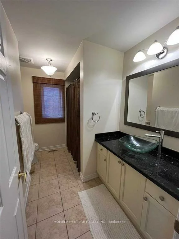 135, Stonechurch, Box Grove, Markham