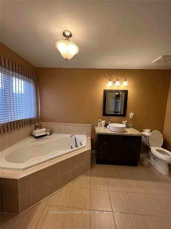 135, Stonechurch, Box Grove, Markham