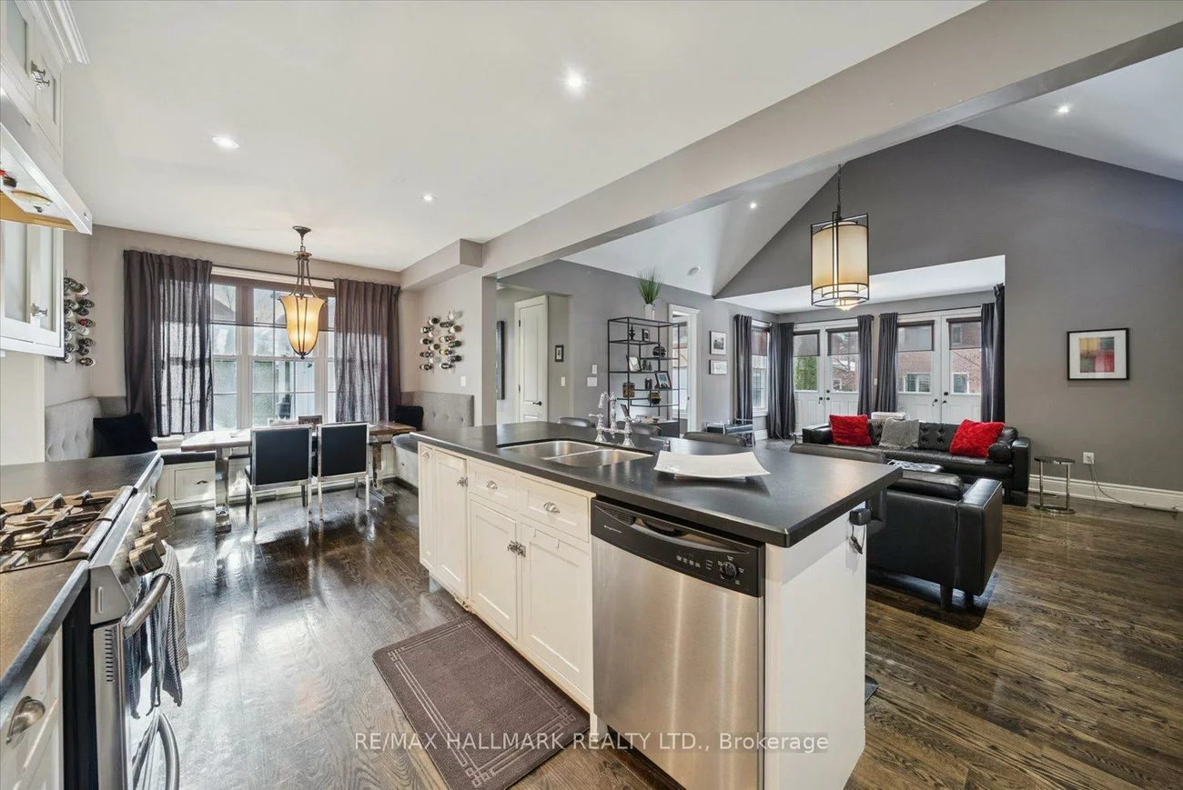 312, Main, Unionville, Markham