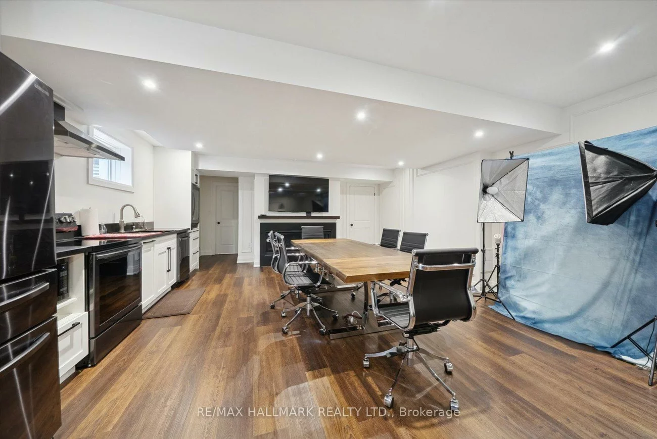 312, Main, Unionville, Markham