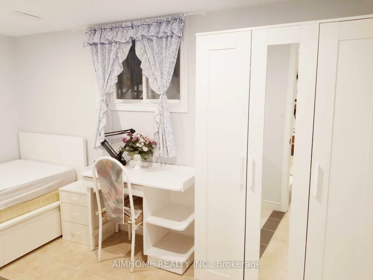 28, Castle Harbour, Bayview Fairway-Bayview Country Club Estates, Markham