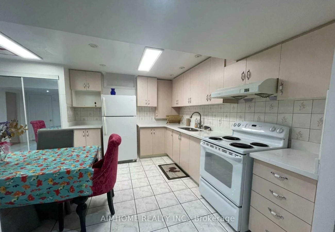 56, Quantum, Middlefield, Markham