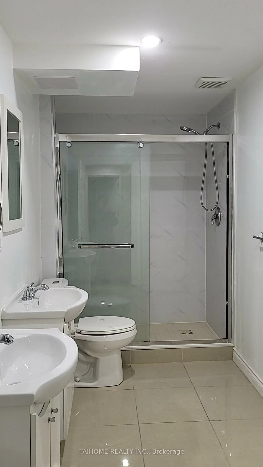 121, Lyndhurst, Thornlea, Markham