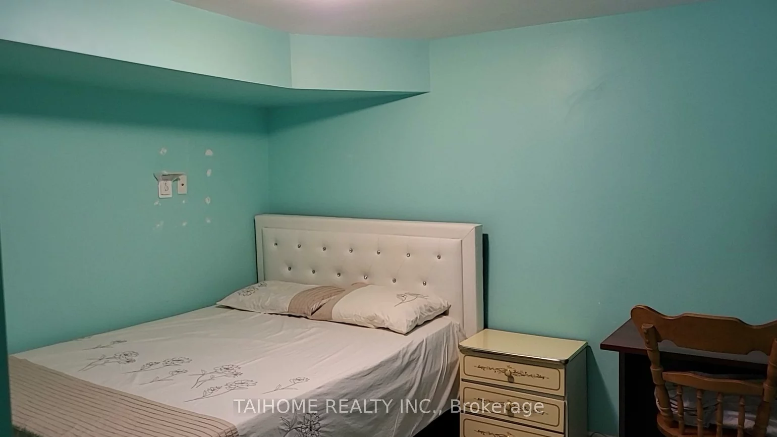 121, Lyndhurst, Thornlea, Markham