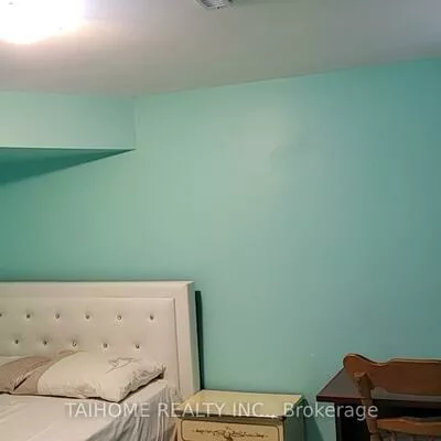 121, Lyndhurst, Thornlea, Markham