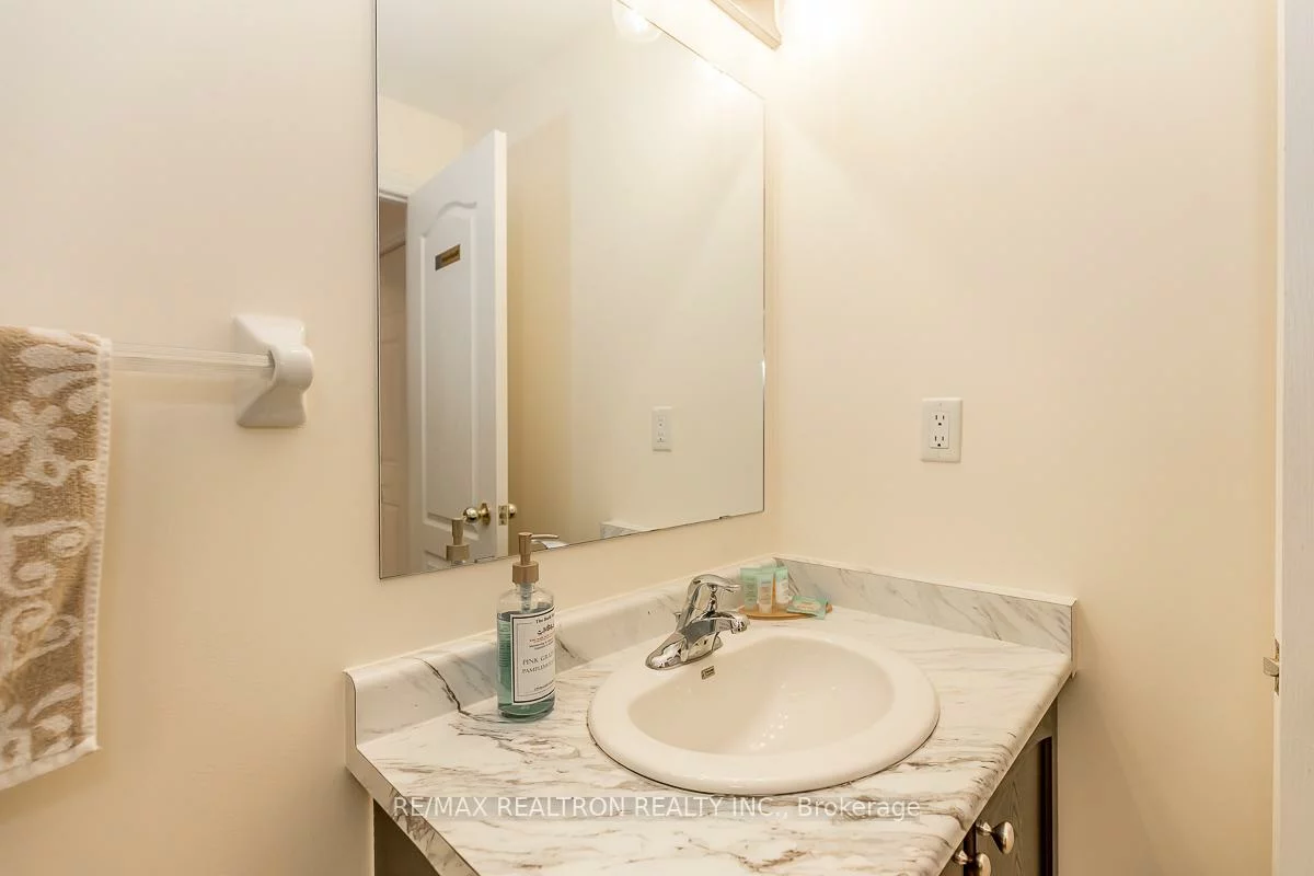 28, Donald Buttress, Cathedraltown, Markham