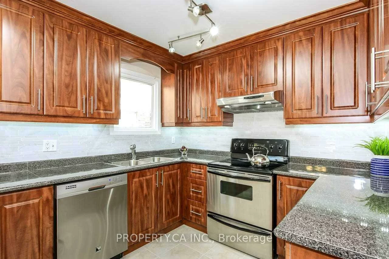 81, Holsworthy, German Mills, Markham