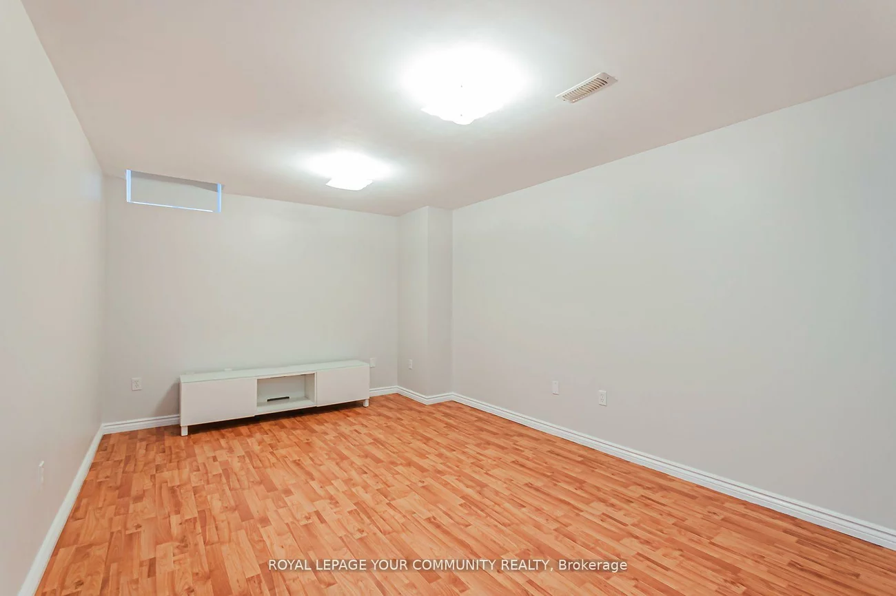 6, Round Hill, Box Grove, Markham