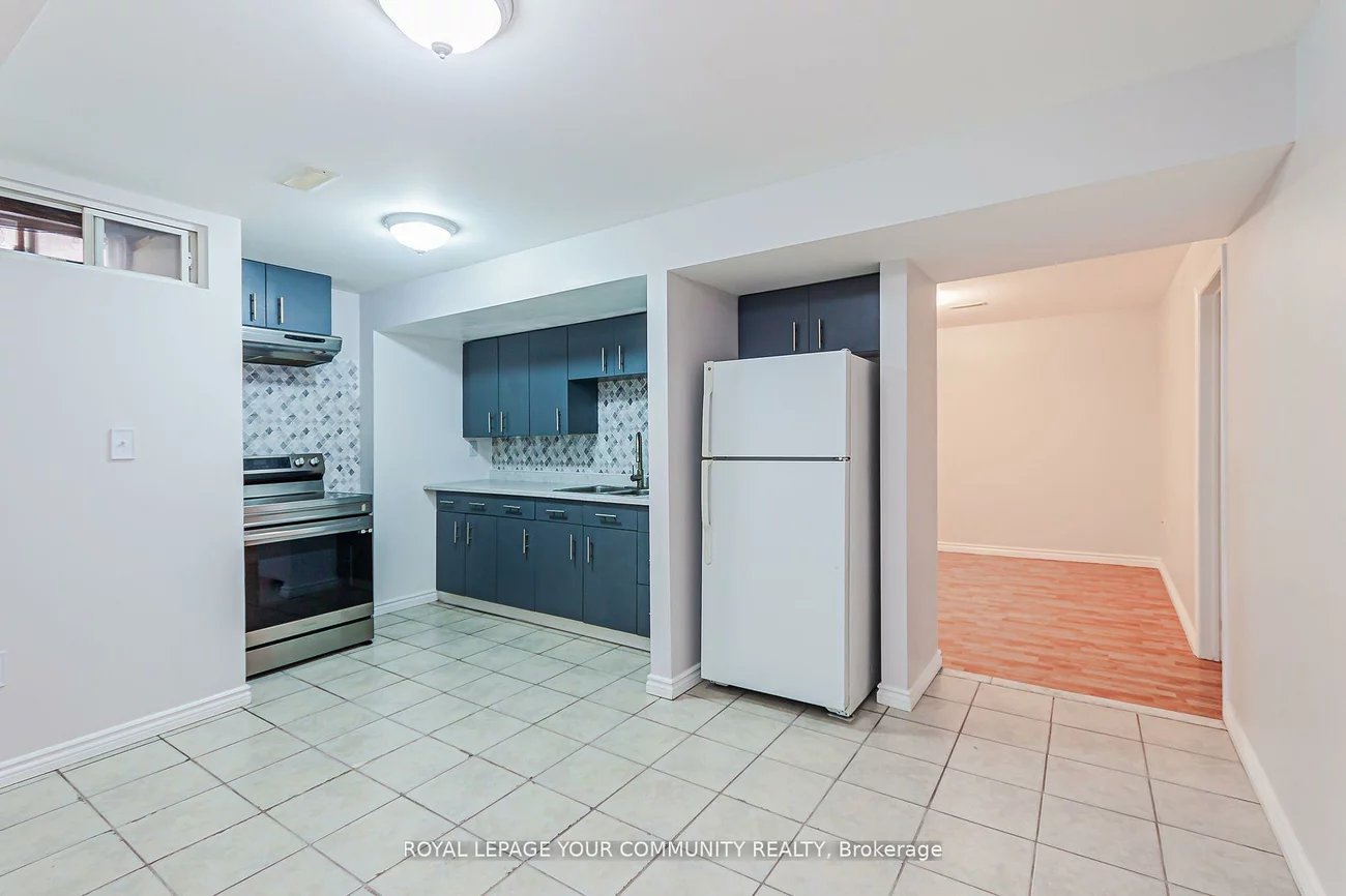 6, Round Hill, Box Grove, Markham