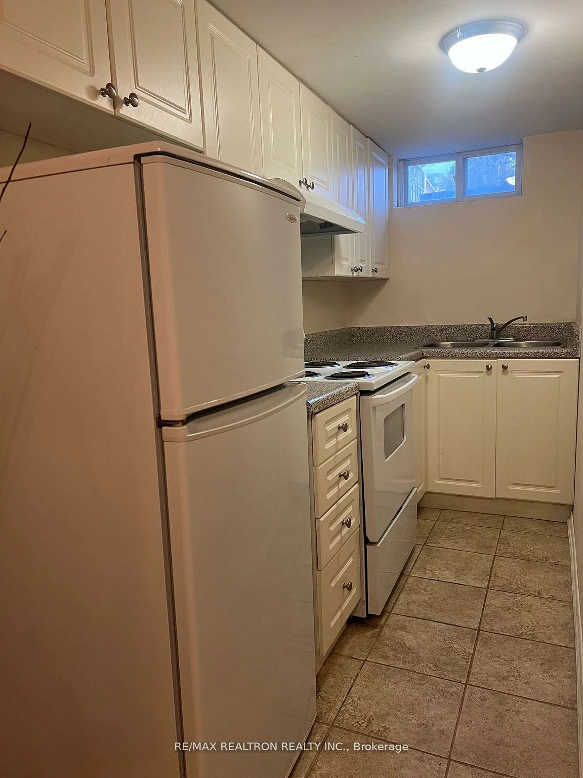 17, Spangler, Middlefield, Markham