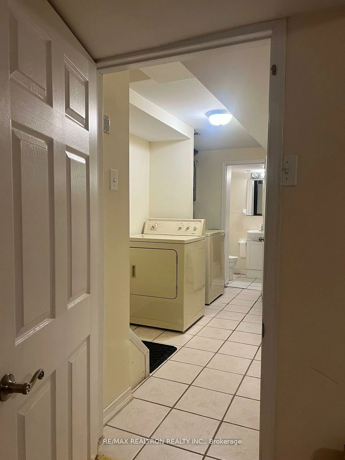 17, Spangler, Middlefield, Markham