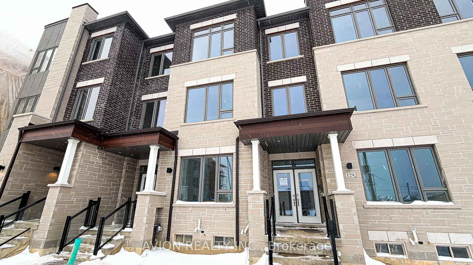 131, Vine Cliff, Victoria Manor-Jennings Gate, Markham