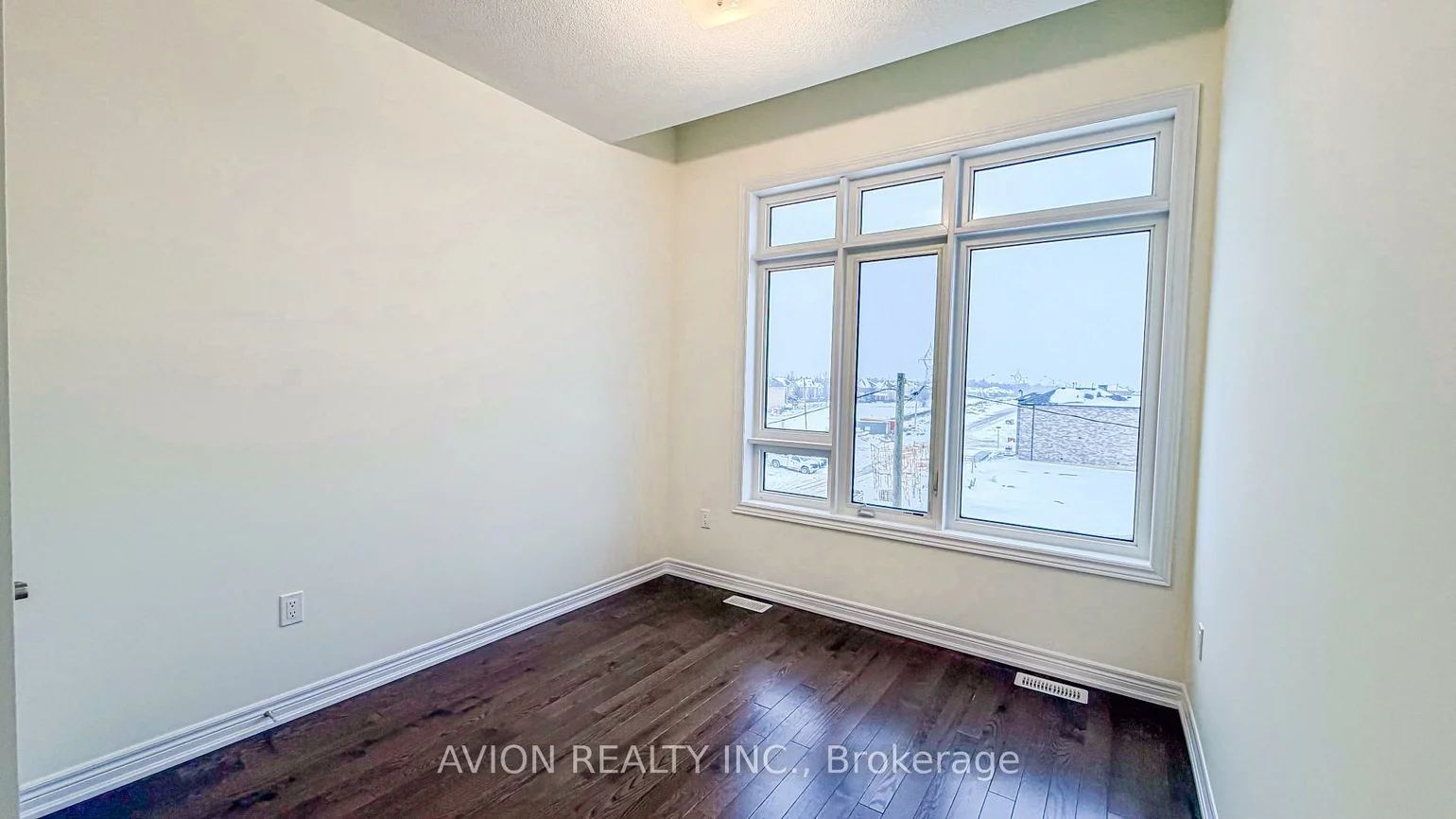 131, Vine Cliff, Victoria Manor-Jennings Gate, Markham