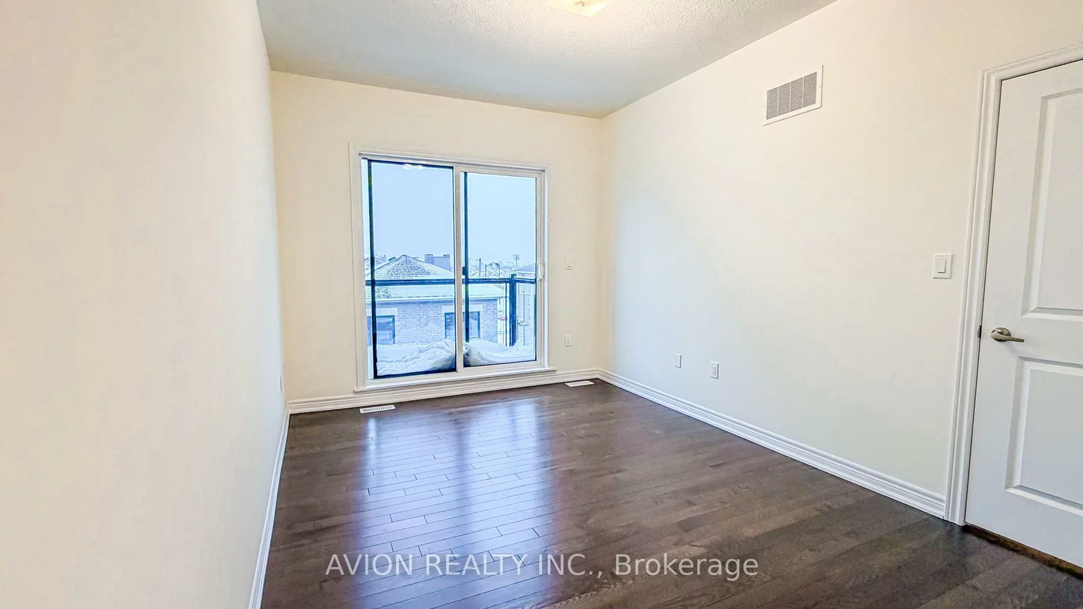 131, Vine Cliff, Victoria Manor-Jennings Gate, Markham