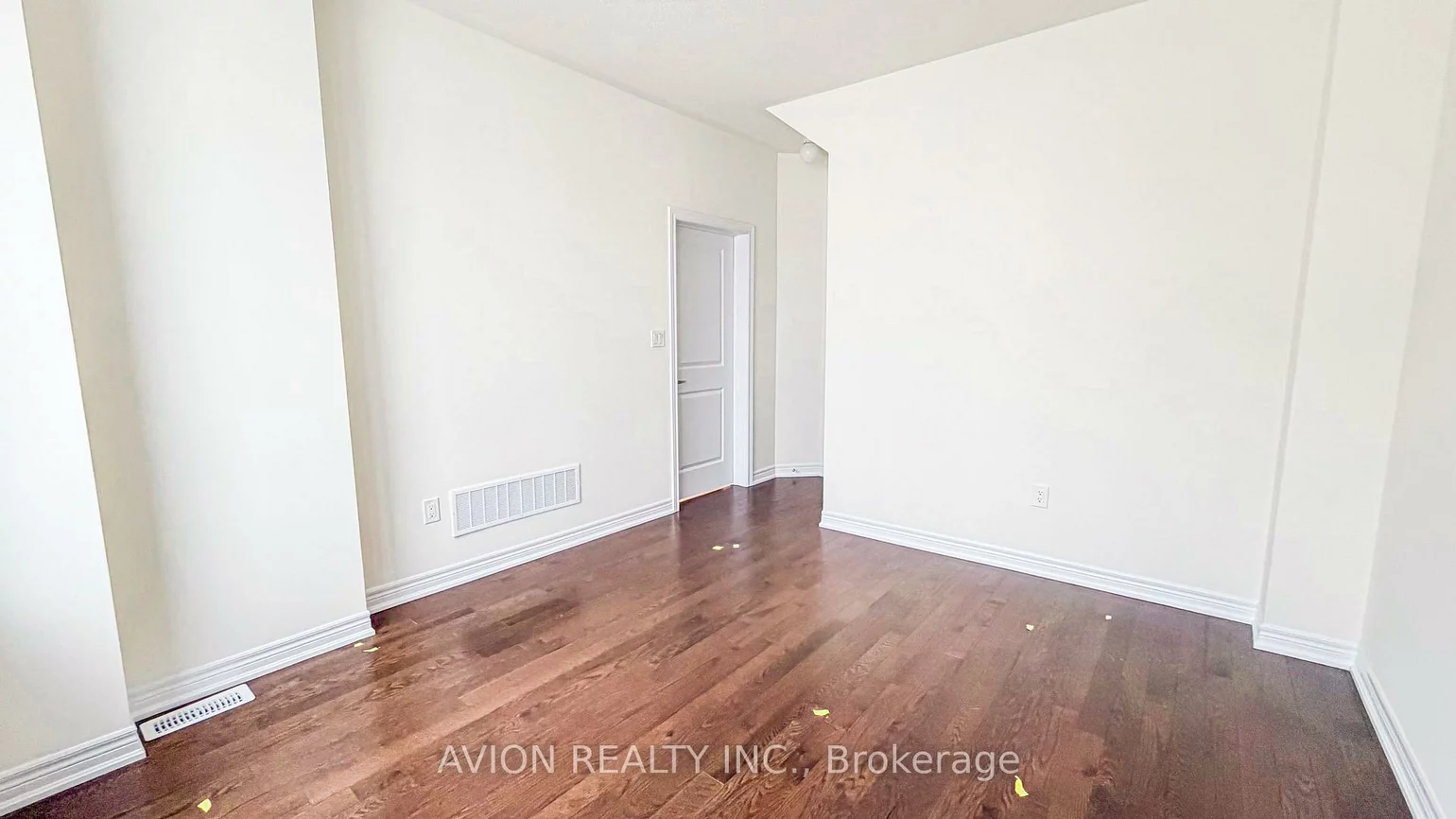 131, Vine Cliff, Victoria Manor-Jennings Gate, Markham