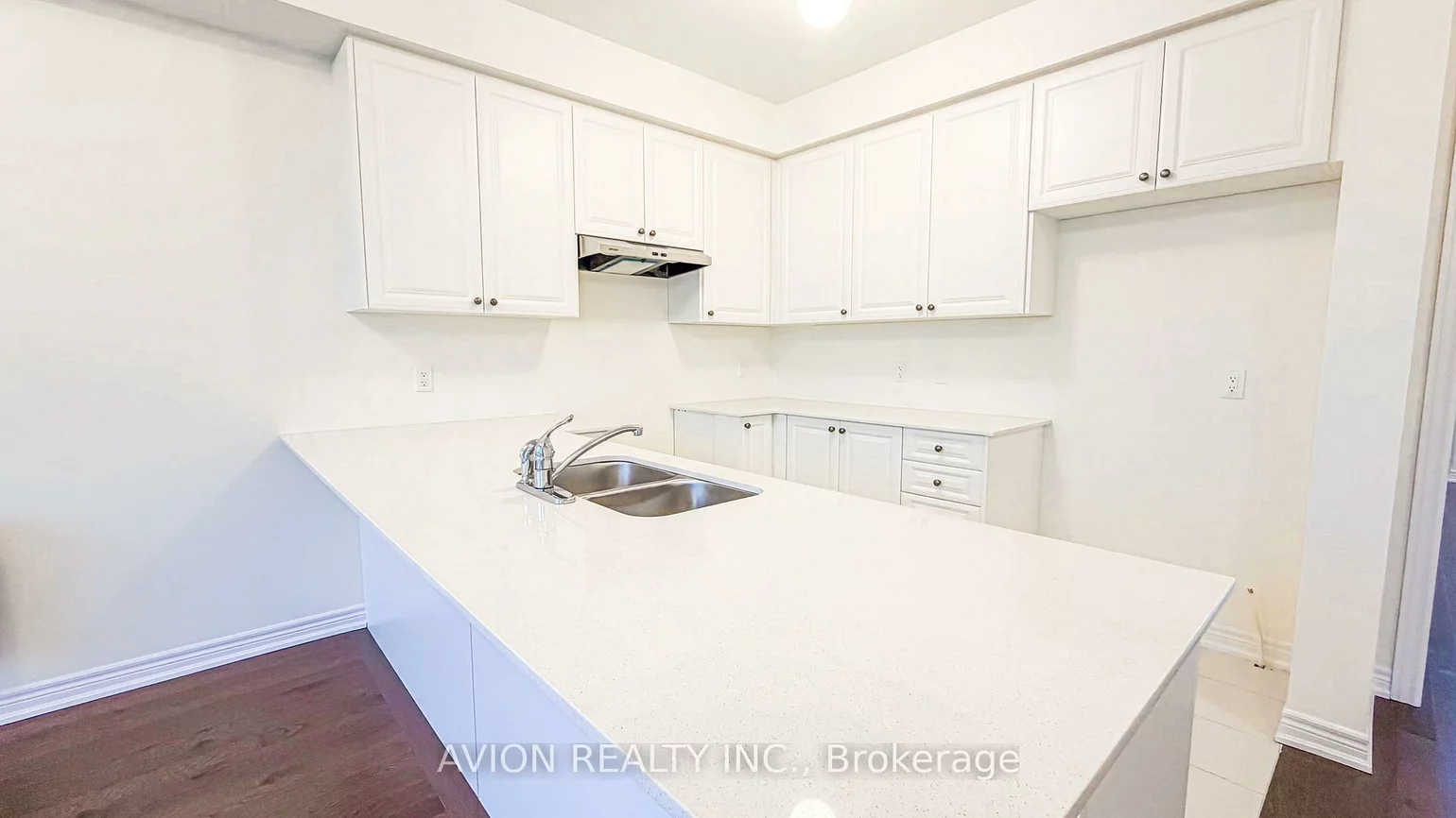 131, Vine Cliff, Victoria Manor-Jennings Gate, Markham