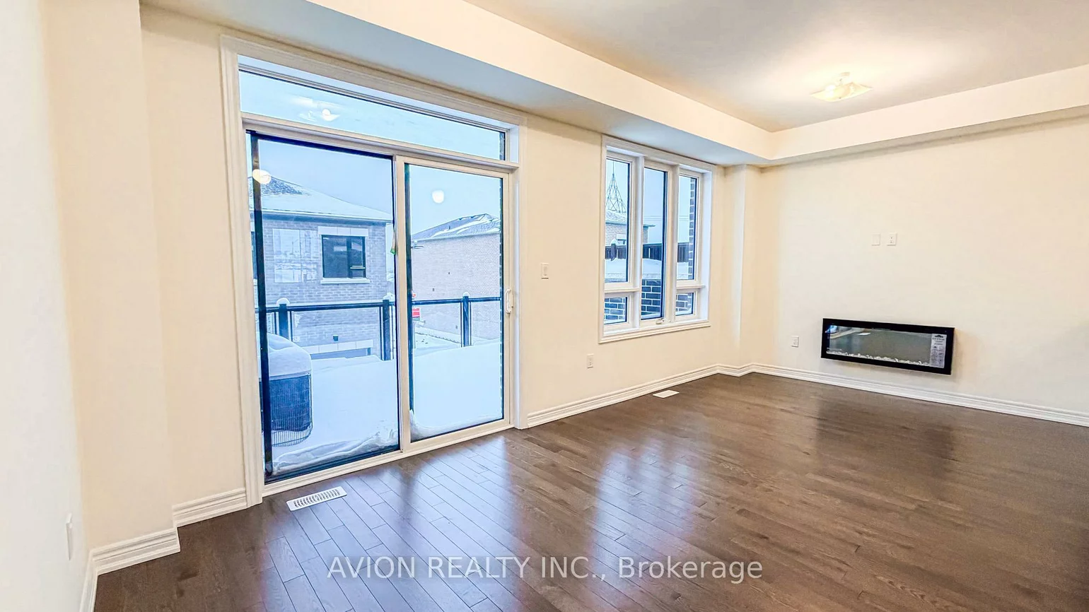 131, Vine Cliff, Victoria Manor-Jennings Gate, Markham