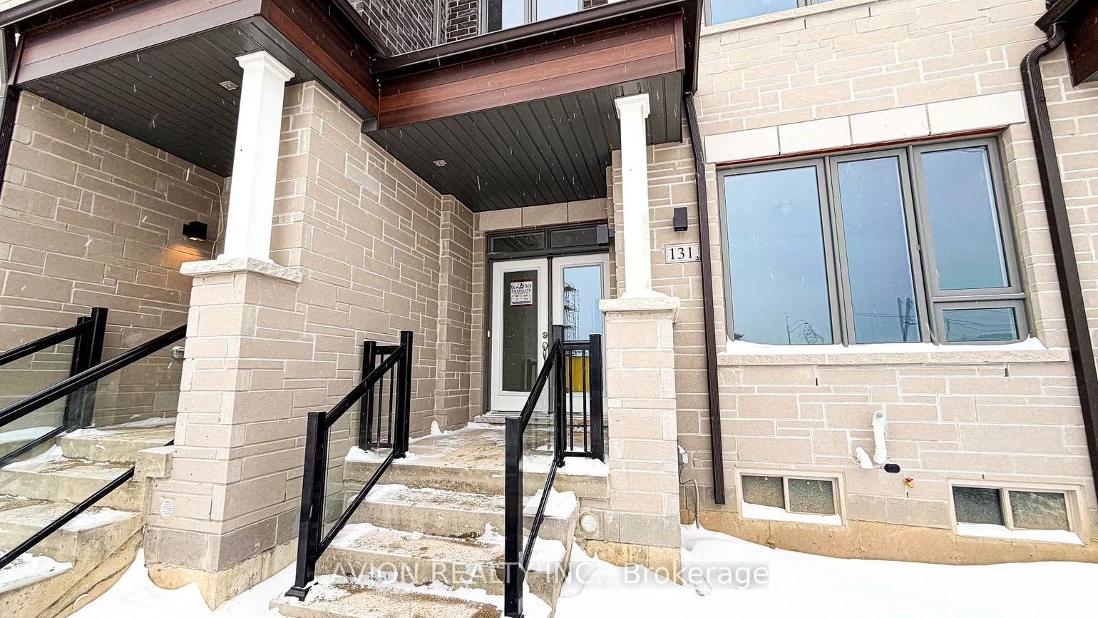 131, Vine Cliff, Victoria Manor-Jennings Gate, Markham